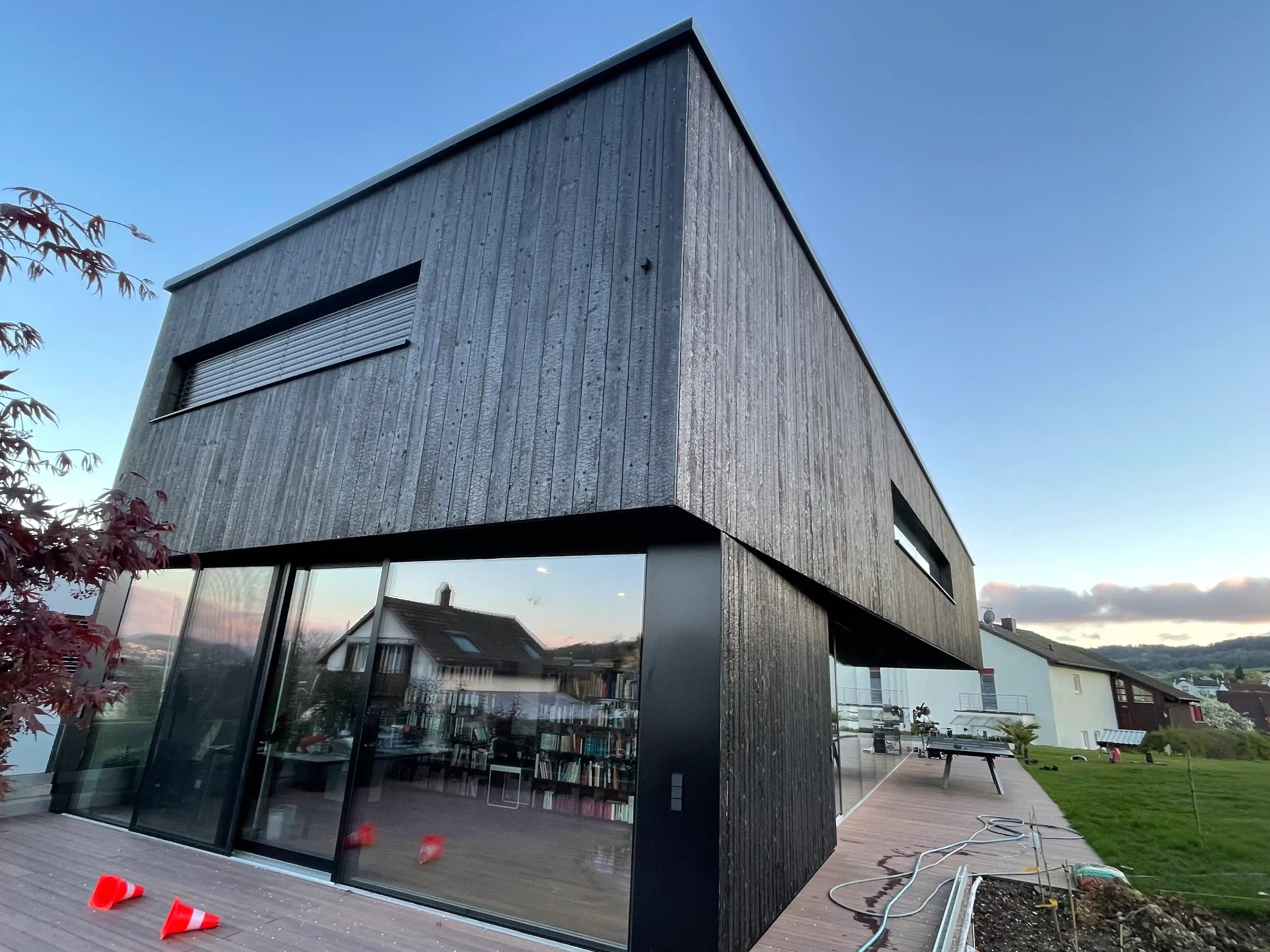 Neubau Villa mit Pool in Lörrach